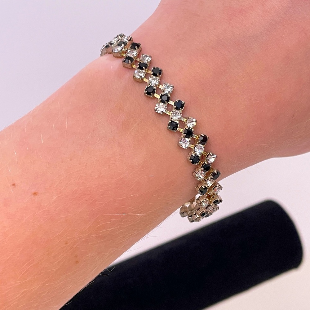 Vintage Y2K PREMIER DESIGNS Art Deco Rhinestone Winter Holiday Regency Bracelet